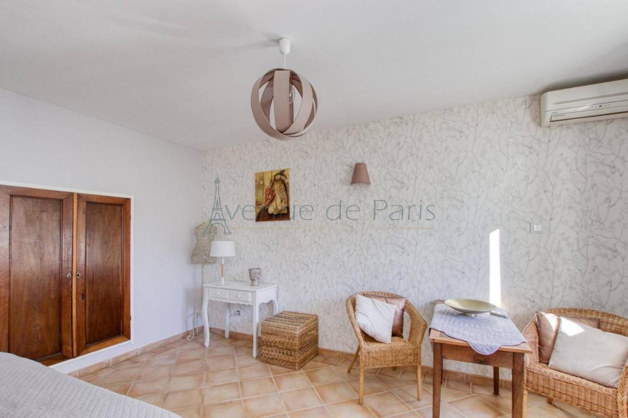 Le Mogador Chateau Du Martinet Violes Экстерьер фото